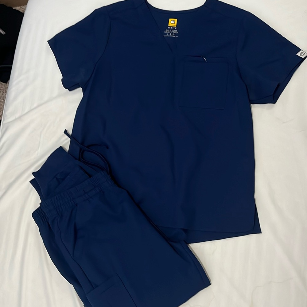 WonderWink Women's Navy Blue Scrub Top
